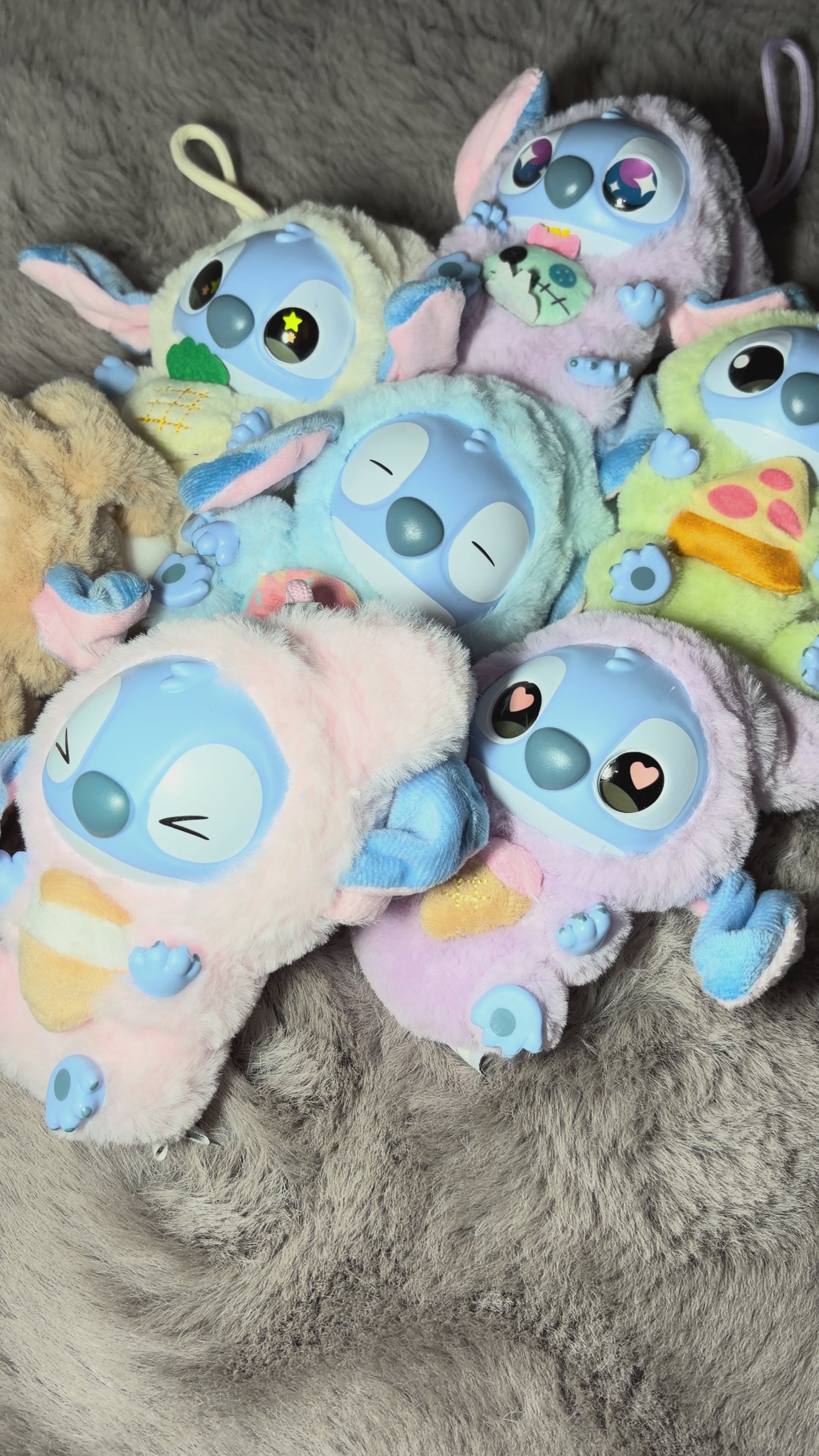 Video Vorstellung aller Stitch Plüsch Varianten: Pizza, Donut, Eis, Ananas und Scrump Puppe